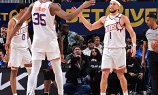 九游体育网页版入口-包含美国球队胜出，晋级半决赛，向冠军发起冲击的词条