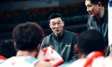 九游体育官方登录入口-外援表现抢眼，带领球队在CBA赛场上大放光彩