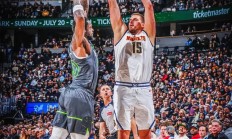 九游体育官方登录入口-火箭主场大胜雄鹿，哈登砍下三双数据再现