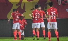 九游体育官网入口-包含河南建业客场击败山东鲁能，终结两连败的词条