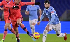 九游体育网页版入口-亚特兰大战术遭质疑，球队内部关系紧张