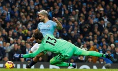 九游体育网页版-包含俄罗斯连续胜出，表现稳健领跑小组积分榜的词条