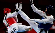 九游体育在线-捷克击剑选手激战历程夺得金牌