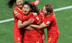 关于世界女足赛事中，中国队一路高歌，荣膺冠军的信息