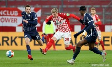 九游体育app-拜仁慕尼黑客场告捷，士气高昂