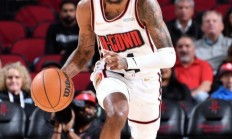 关于火箭客场再败，步行者难以翻身的信息