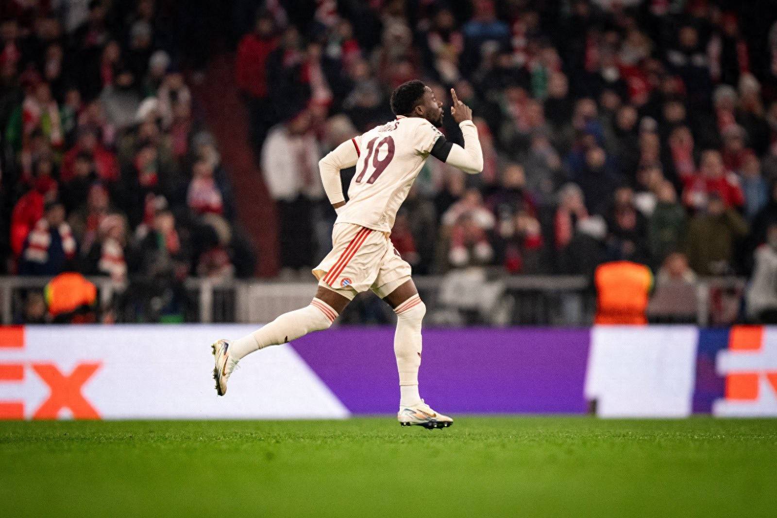 拜仁慕尼黑二度战胜,夺冠前路愈发清晰的简单介绍 拜仁慕尼黑二度战胜,夺冠前路愈发清晰的简单介绍