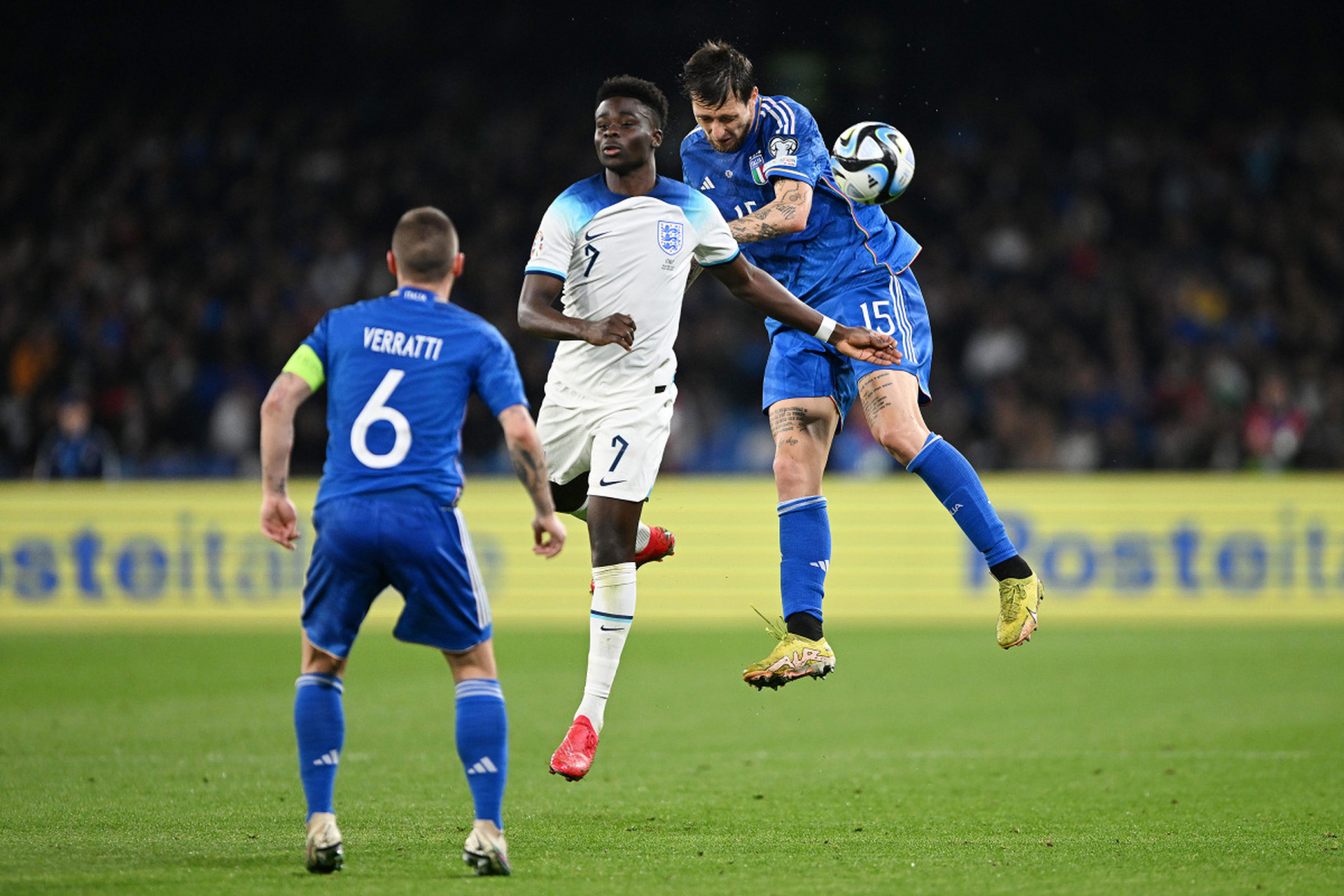 包含纽卡斯尔主场战平阿斯顿维拉，暂时缓解保级压力，迎来平局安慰的词条