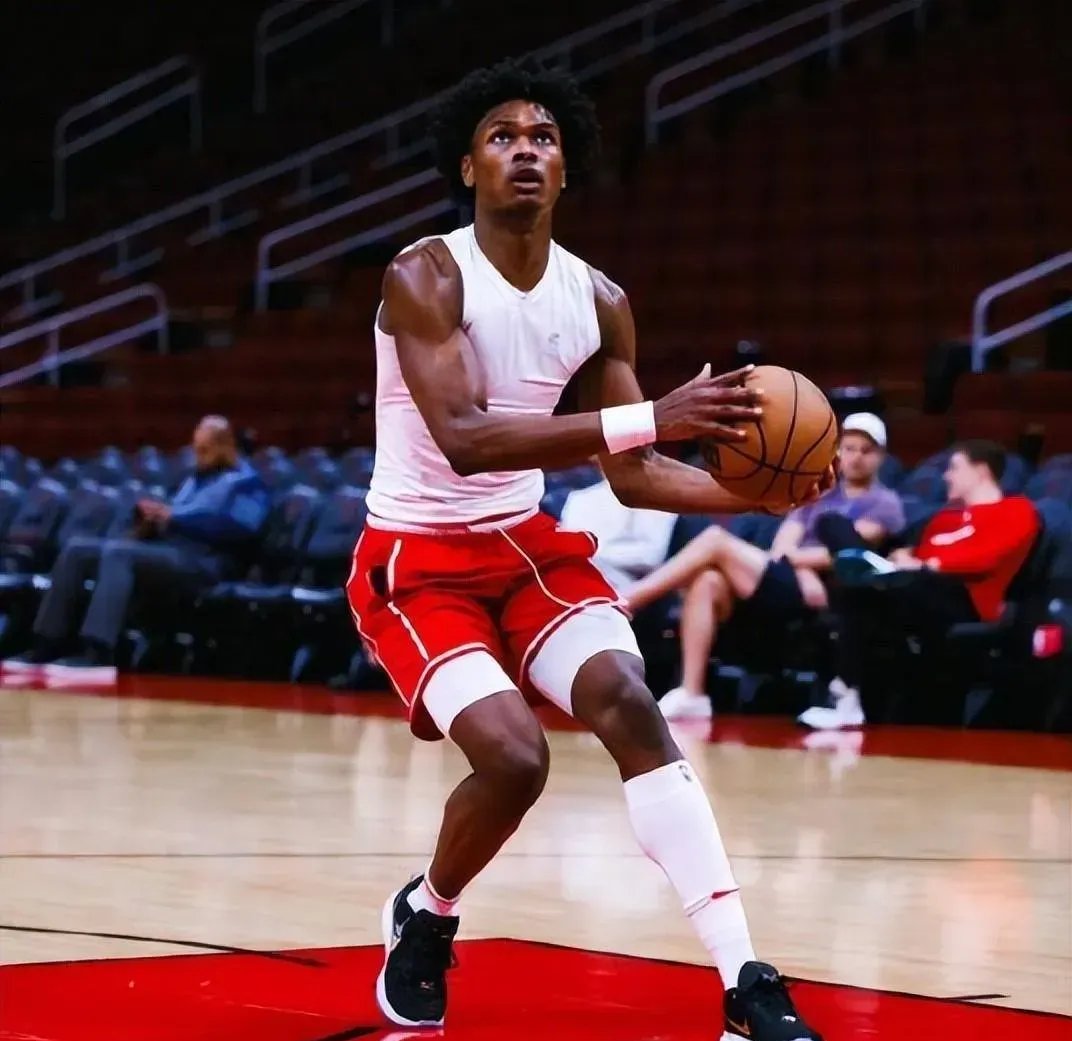 狼堡全面优势，取得胜利颇为轻松的简单介绍