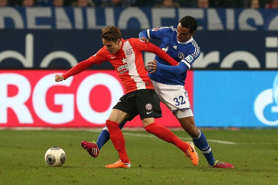 沙尔克04球队面临强大挑战