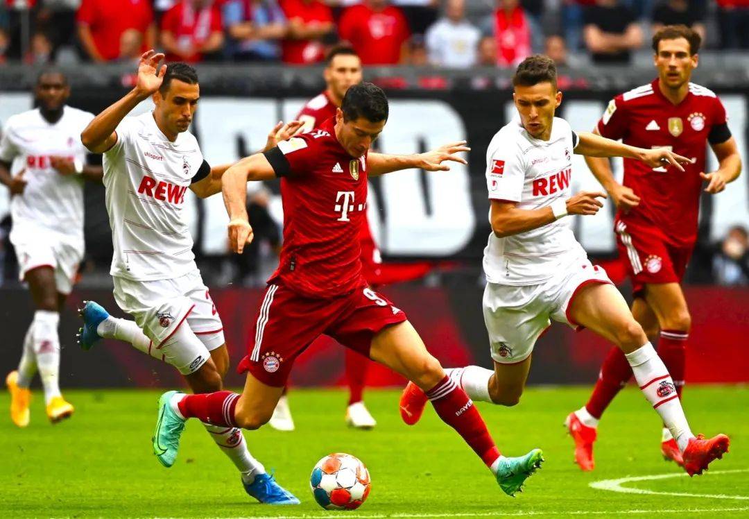 关于美因茨球队在场上展现出稳定发挥，取得胜利的信息