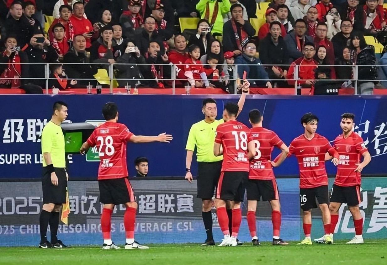 红牌事件频发，裁判组织将加强比赛执法