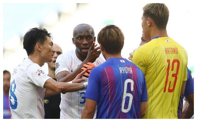 各队大将硬拼硬拼，战术演练成效显著