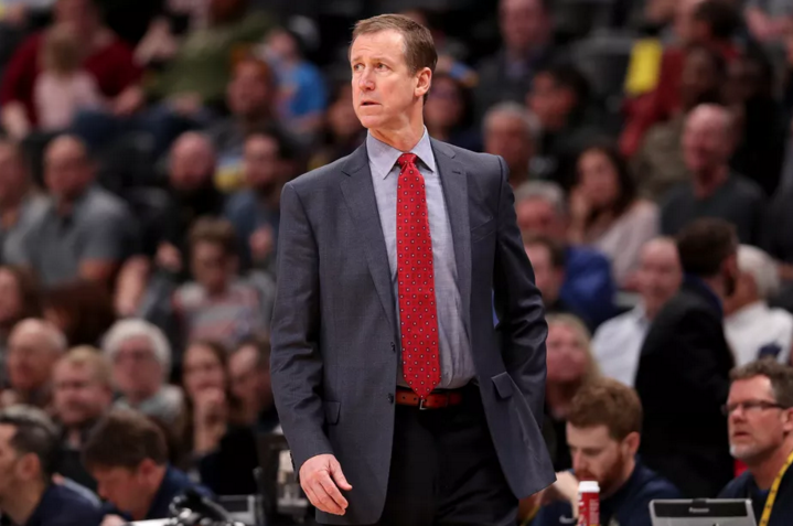 教练变阵得当，球员状态连续火爆的简单介绍