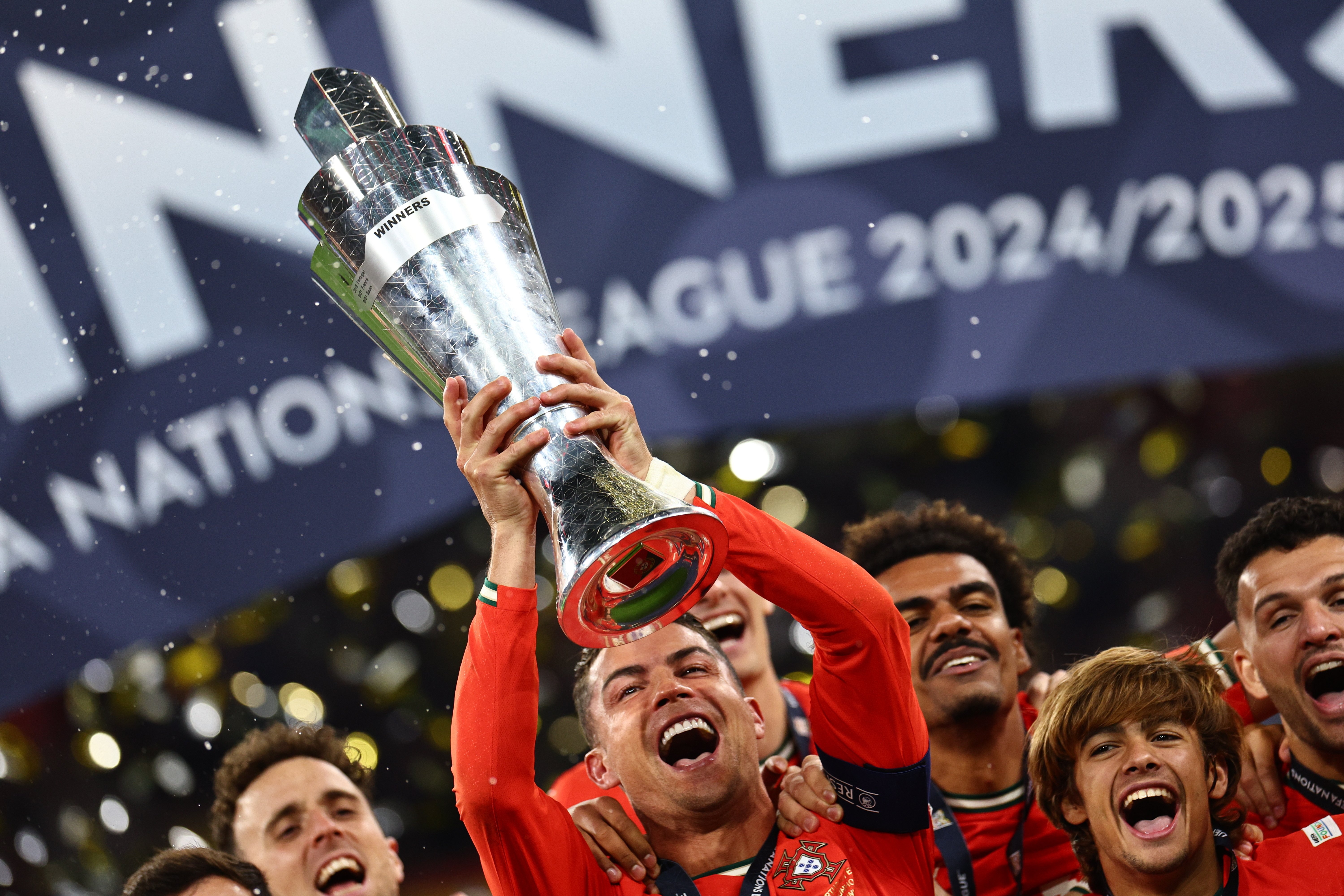 葡萄牙外援绝杀助英格兰晋级四强