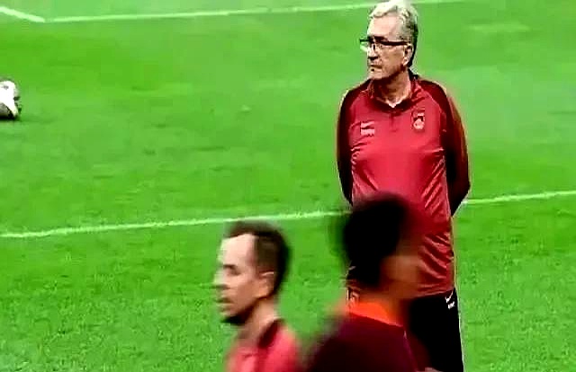 波鸿球员闪耀全场，率队击败对手取胜