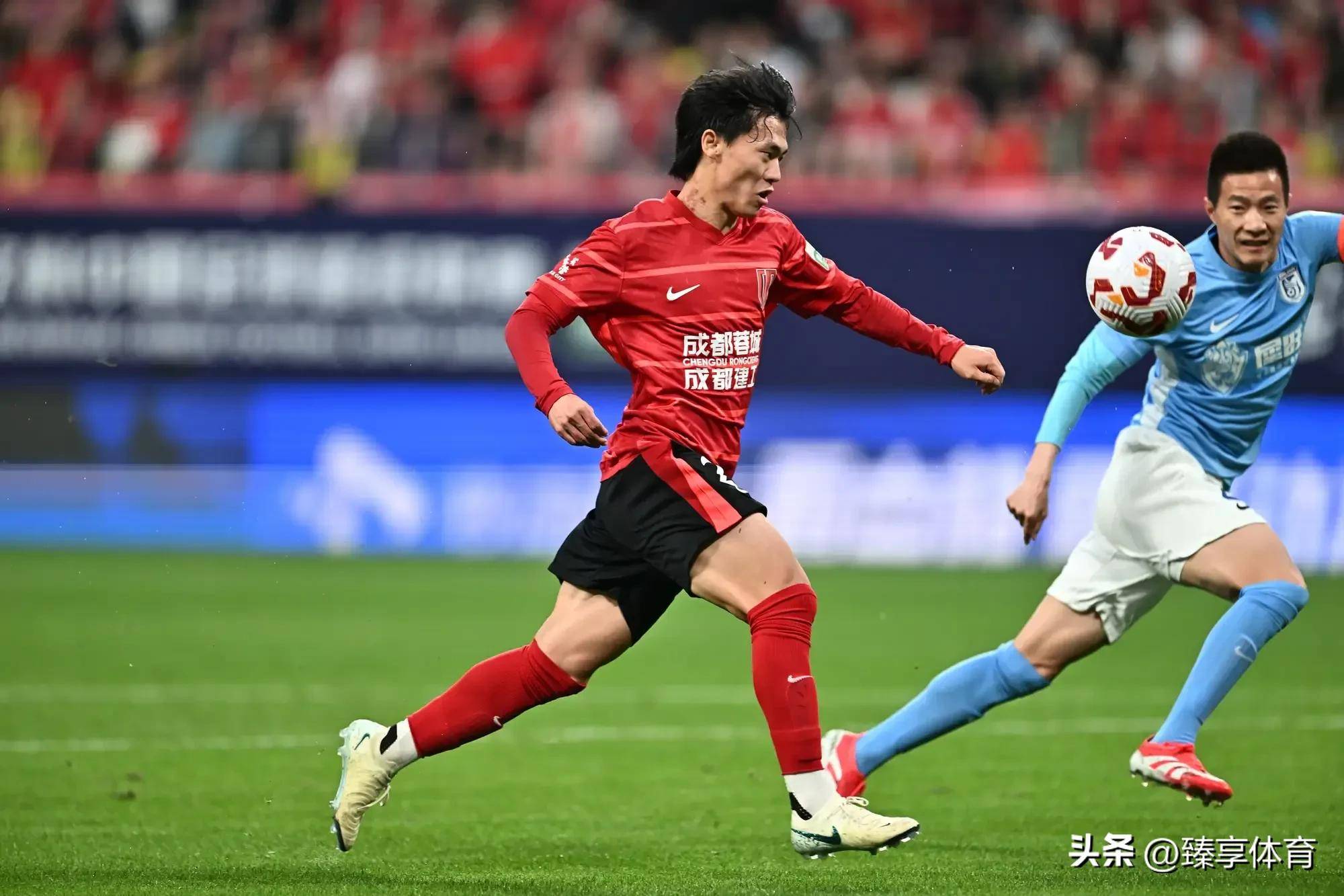 包含上海申花激情主场逆袭，表现持续火热跃居积分榜前列的词条