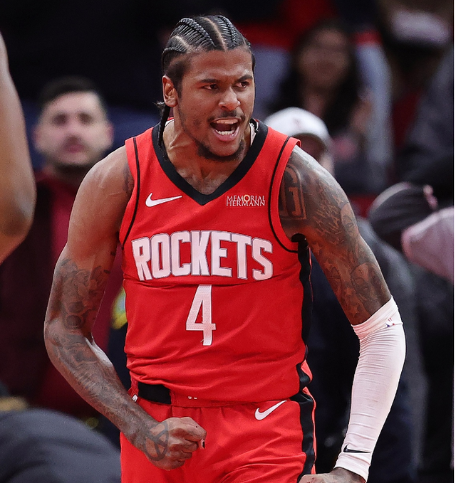 灰熊力克马刺，赢得首场胜利