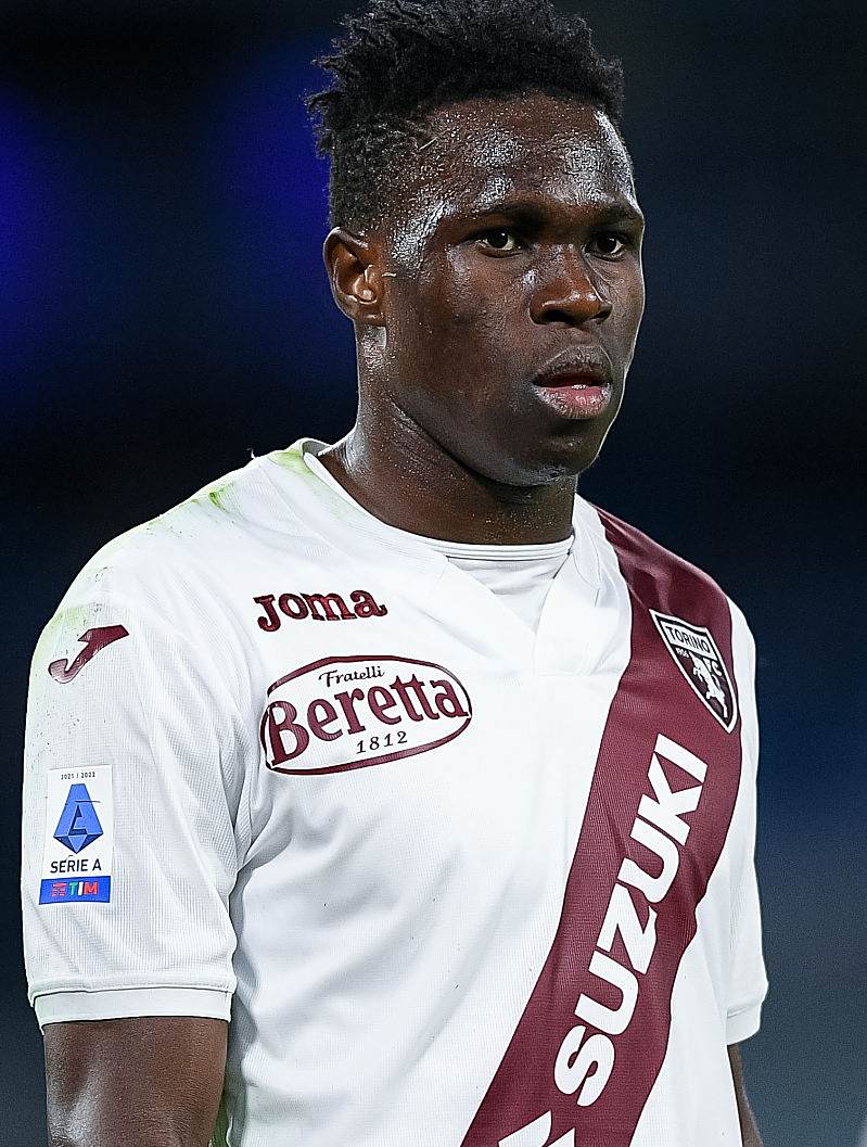 瓦朗谢纳主场力克昂热,排名联赛第十二的简单介绍 瓦朗谢纳主场力克昂热,排名联赛第十二的简单介绍