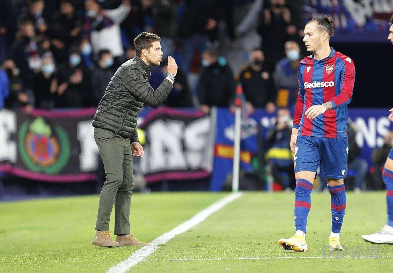 西班牙连战连捷,稳坐欧洲预选赛积分榜榜首的简单介绍 西班牙连战连捷,稳坐欧洲预选赛积分榜榜首的简单介绍