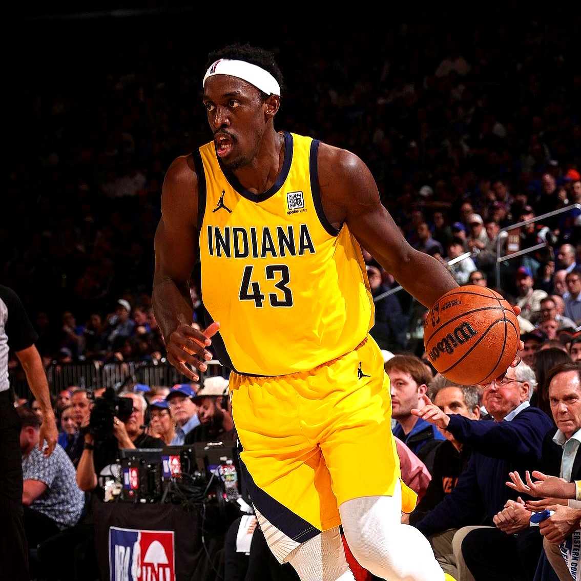 关于步行者客场横扫老鹰，取得关键胜利的信息