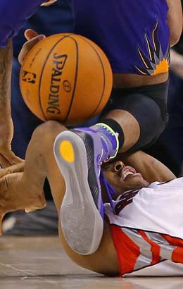 猛龙客场落败于太阳连续失利