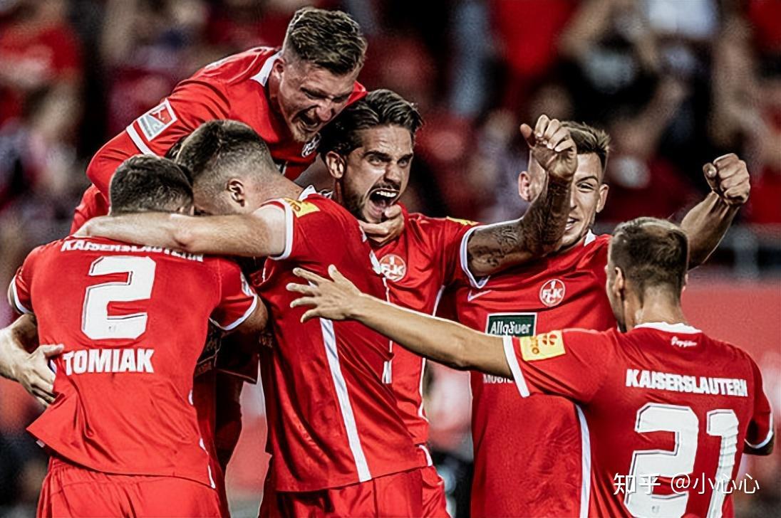 弗赖堡青年军壮志凌云，新生力挽旧势引期待